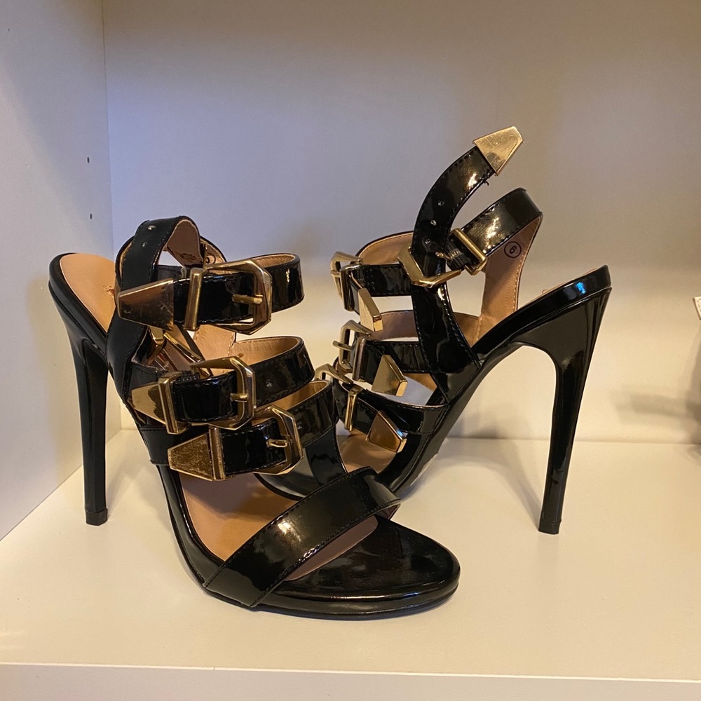 Black pump heels